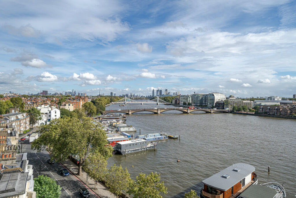 Main image of property: Chelsea Reach Tower, Chelsea