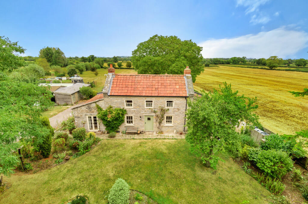 2 bedroom detached house for sale in Gosling Street, Barton St David