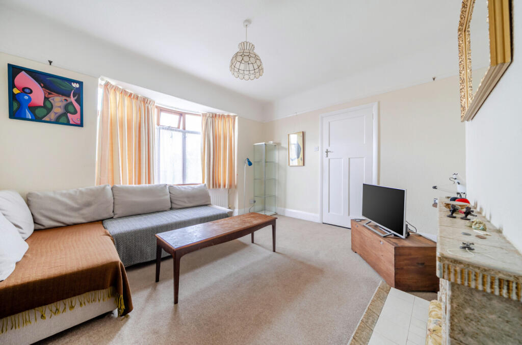 Additional image 3 of Wells Road, Glastonbury, BA6