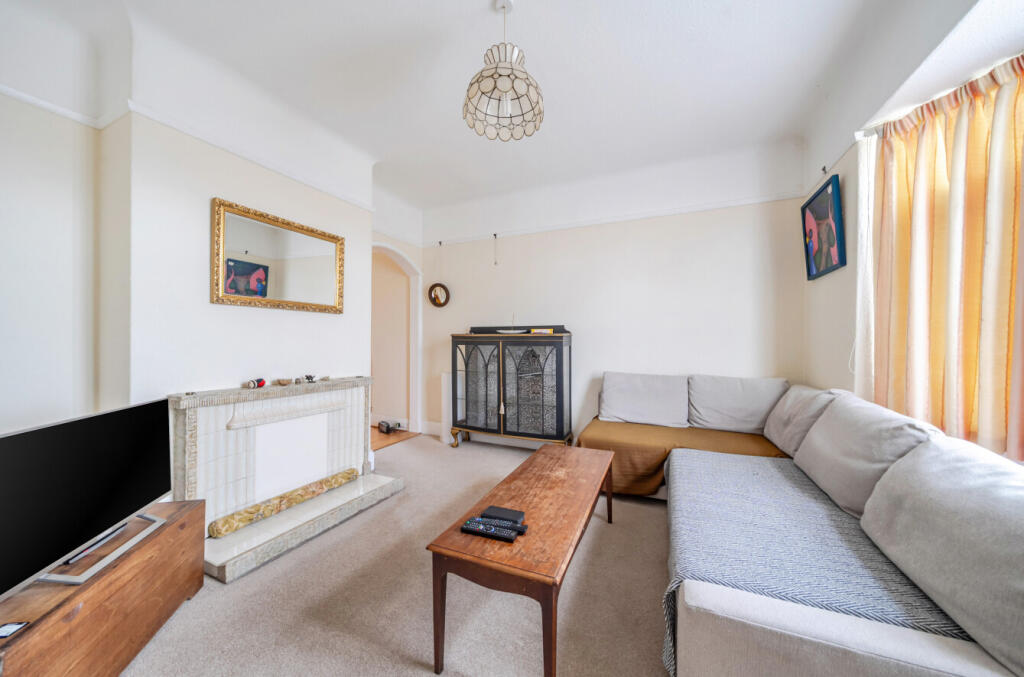 Additional image 6 of Wells Road, Glastonbury, BA6