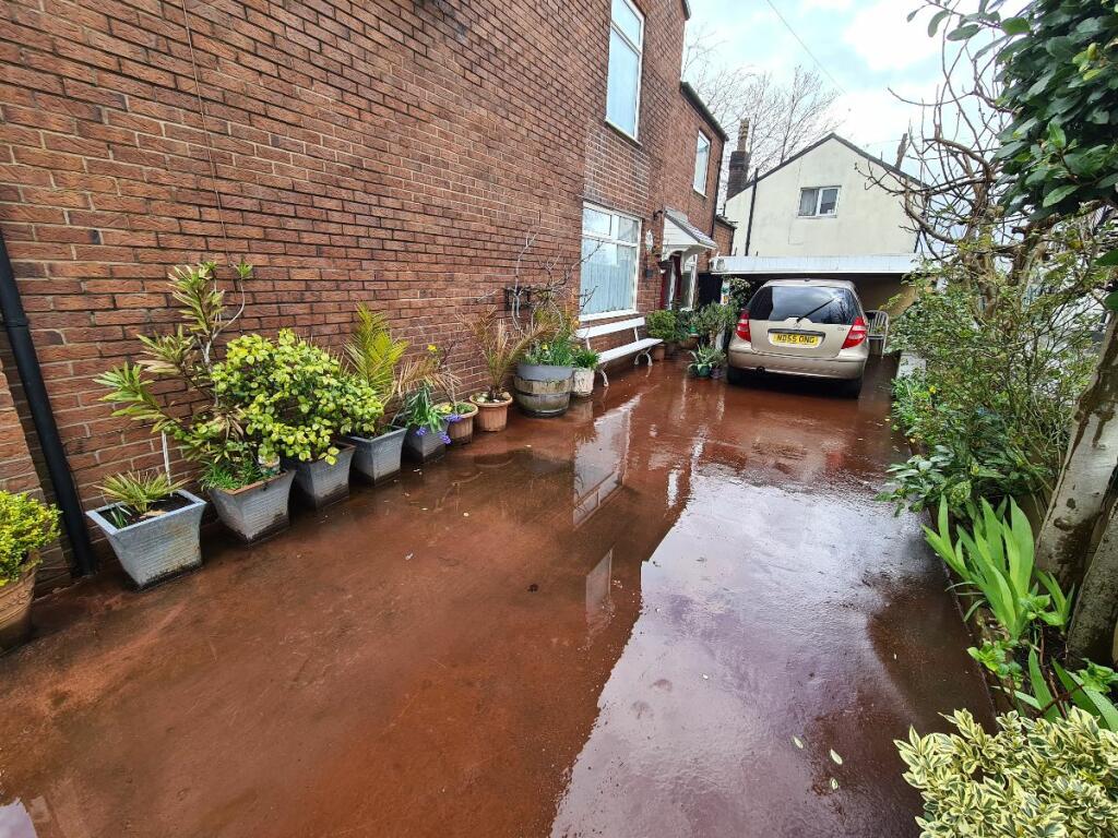 3 bedroom terraced house for sale in Bolton Road, Farnworth, Bolton, BL4