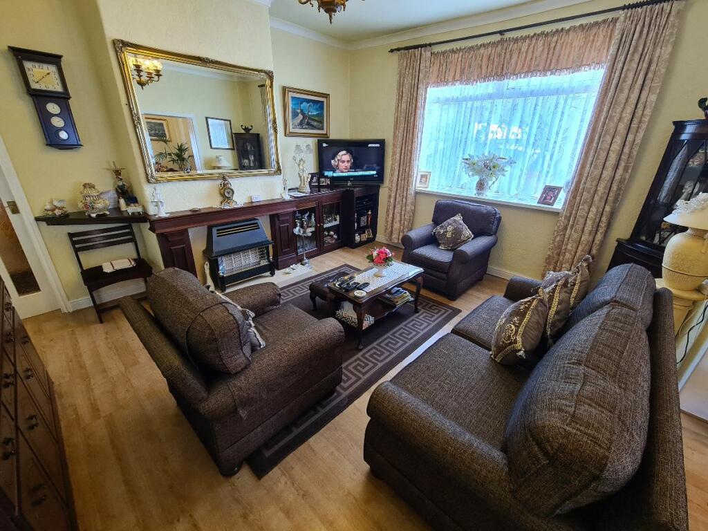3 bedroom terraced house for sale in Bolton Road, Farnworth, Bolton, BL4