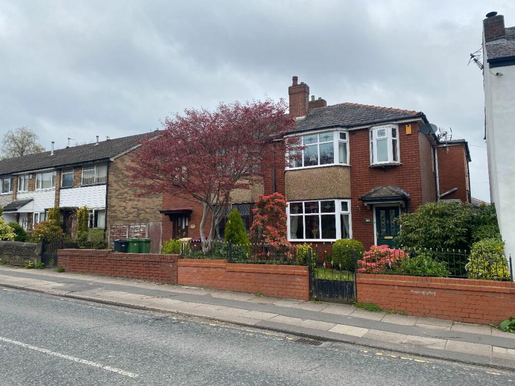 4 bedroom semidetached house for sale in Plodder Lane, Farnworth