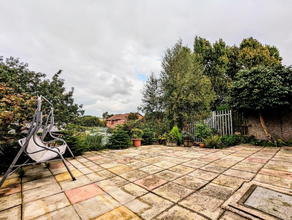 Additional property image - Parkfield Avenue, Farnworth, Bolton