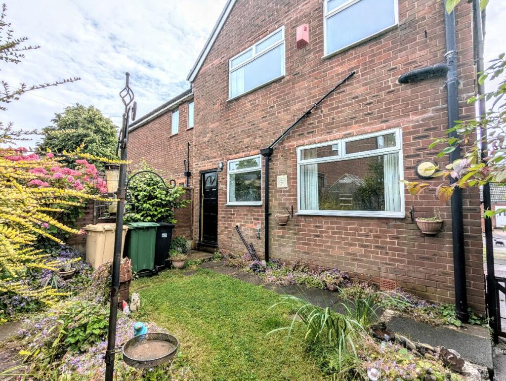 Additional property image - Trent Way, Kearsley, Bolton