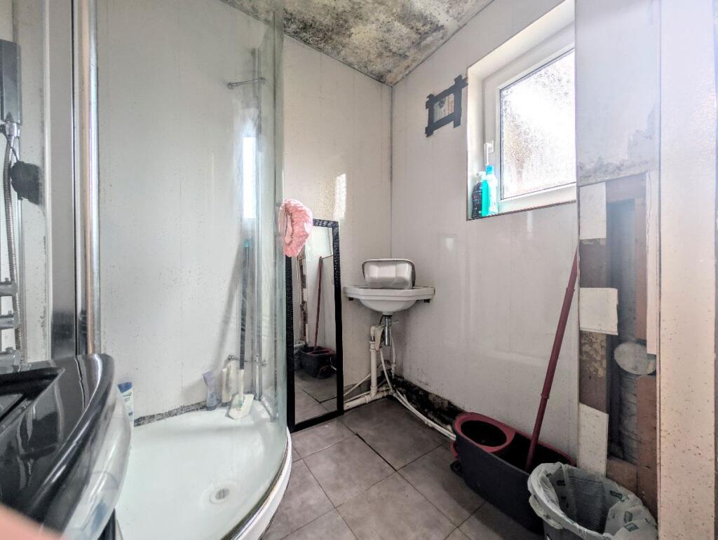 Additional property image - Aston Gardens, Farnworth, Bolton