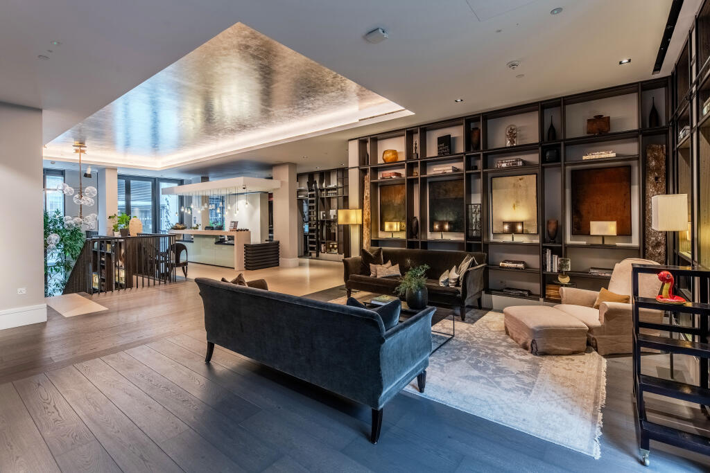 Main image of property: Young Street, London, W8