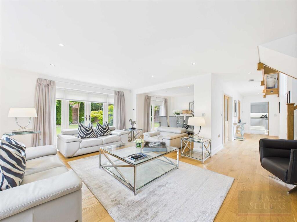 Main image of property: Avocet House, Briar Rose Close, North Kilworth, Lutterworth