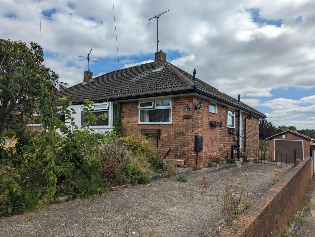 1 bedroom semidetached bungalow for sale in Cotswold Crescent, Whiston