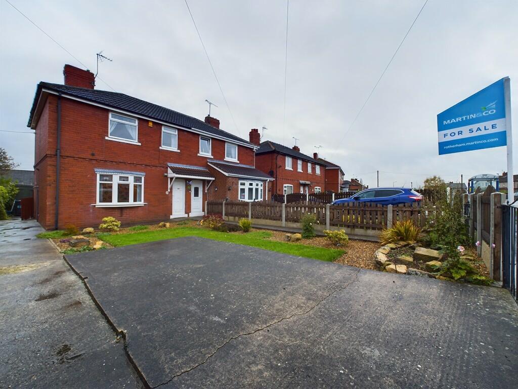 3 bedroom semidetached house for sale in Laughton Road, Thurcroft, S66