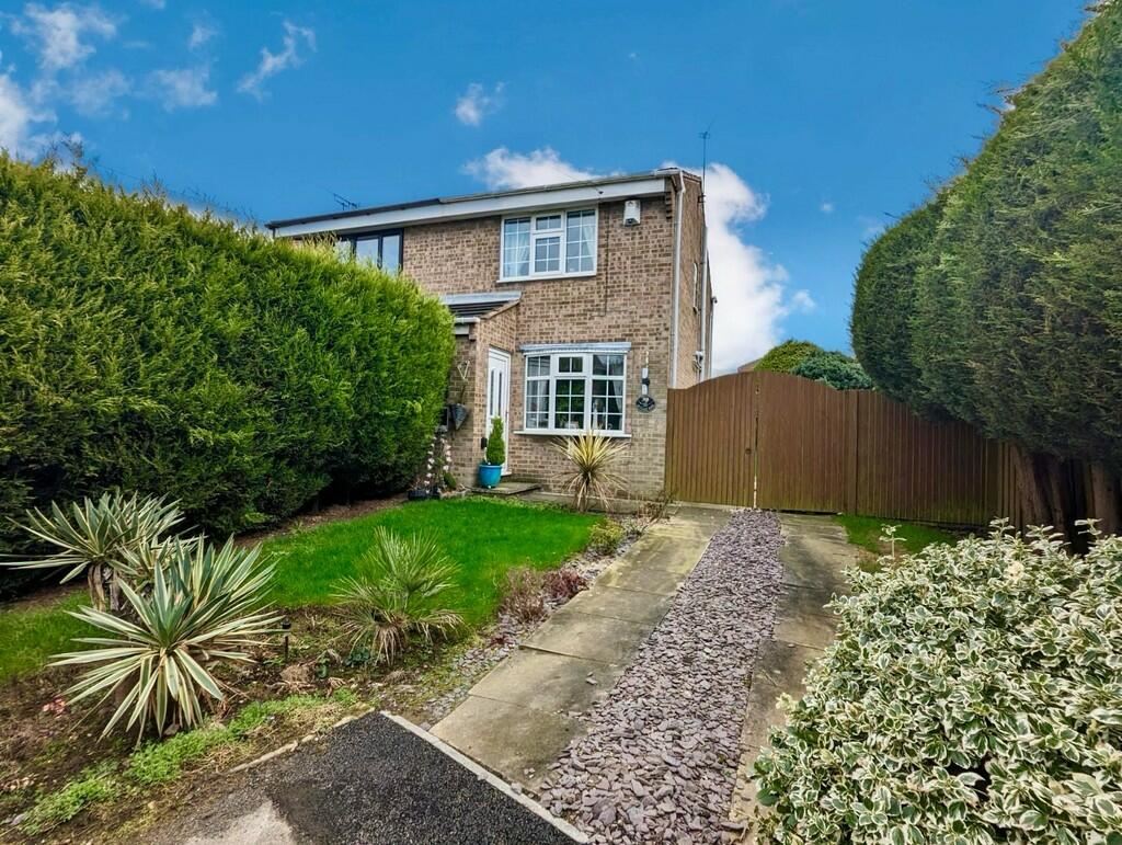 2 bedroom semidetached house for sale in Millais Rise, Flanderwell, S66