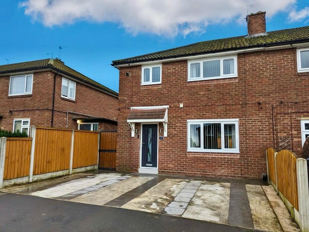 3 bedroom semidetached house for sale in Booth Place, Rawmarsh, S62