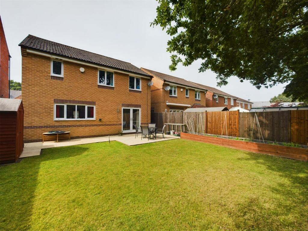 4 bedroom detached house for sale in Grandfield Way, North Hykeham, LN6