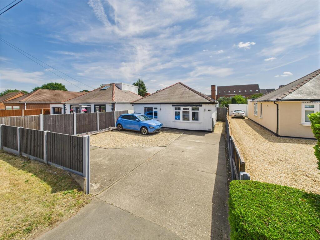 Main image of property: Newark Road, North Hykeham, Lincoln