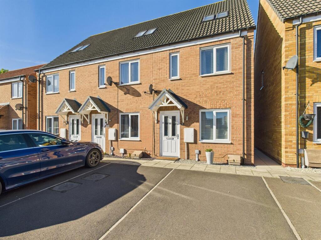 Main image of property: Furnace Close, North Hykeham, Lincoln