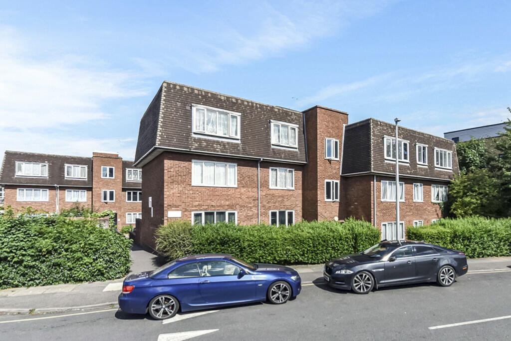 Main image of property: Oaks Lane, Newbury Park, Ilford