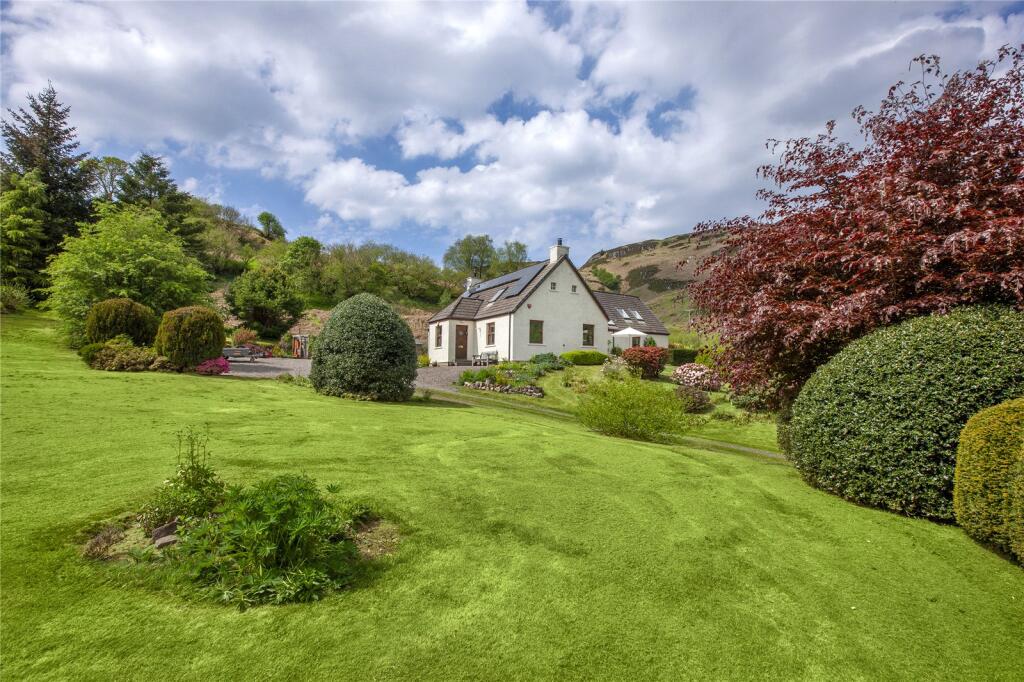 Main image of property: Kickshaws, Kilninver, Oban, Argyll and Bute, PA34