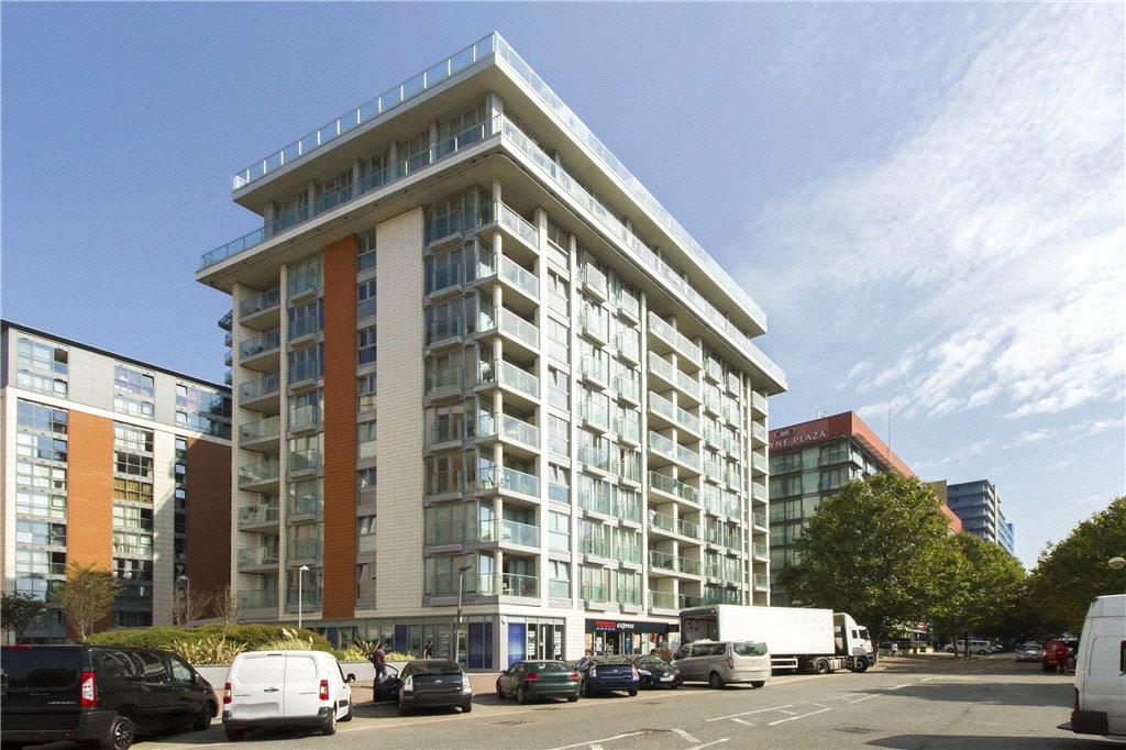 2 bedroom apartment for rent in Oxygen Building, Western Gateway