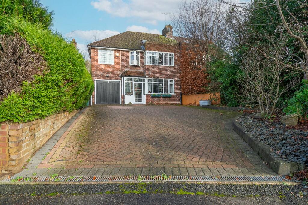 4 bedroom semi-detached house