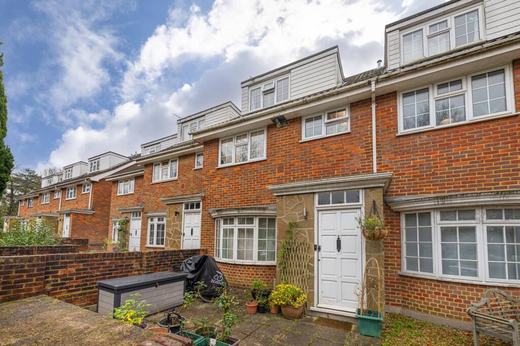 Main image of property: Fairlawns, Watford, WD17