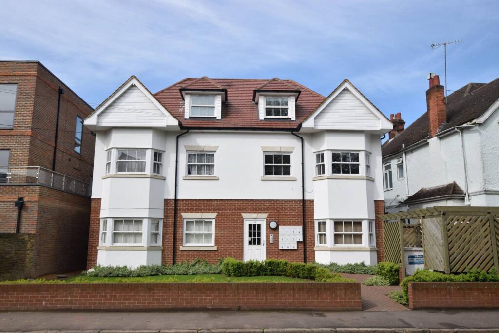 Main image of property: Rosslyn Road, Watford, WD18