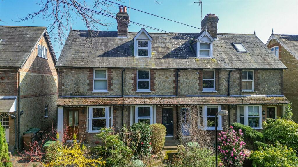 3 bedroom terraced house for sale in Spacious Family Home in Hawkhurst