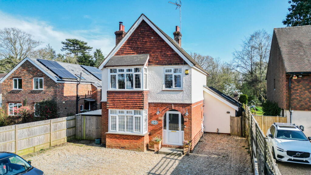 Main image of property: Set On A 1/4 Of An Acre In Sissinghurst