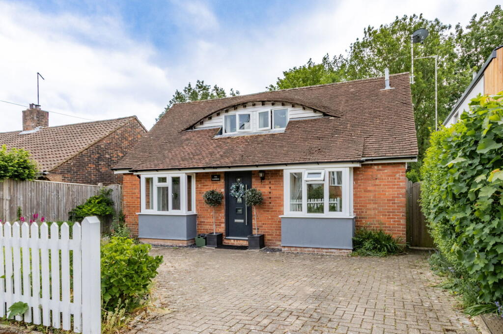 Main image of property: Walking Distance To Cranbrook High Street