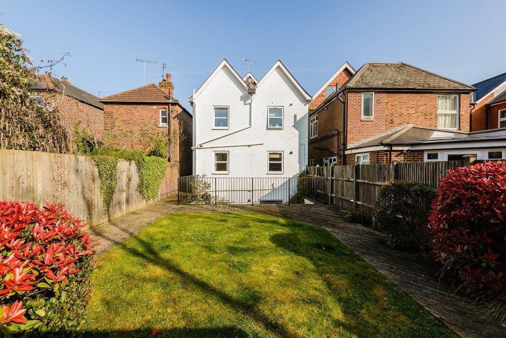 Main image of property: Farnham Road, Guildford, Surrey, GU2