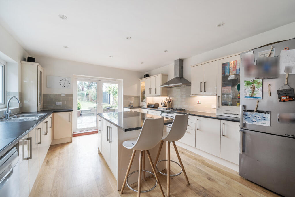 Main image of property: New Road, Chilworth, Guildford, GU4