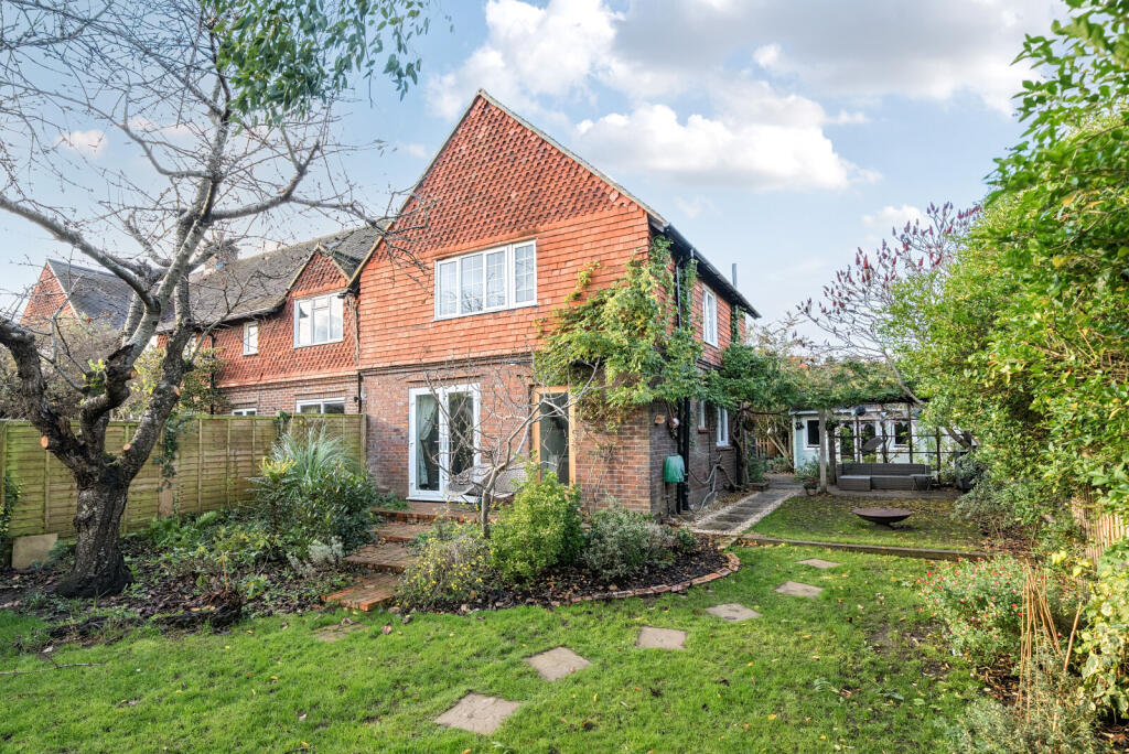 Main image of property: Bramswell Road, Farncombe, Godalming, GU7