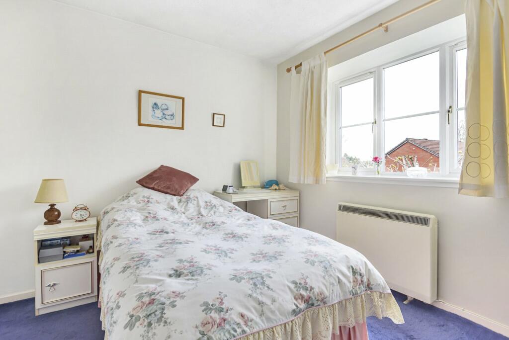 1 bedroom end of terrace house for sale in St. Peters Gardens