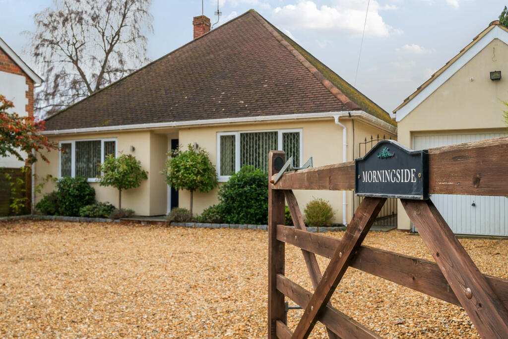 3 bedroom bungalow for sale in Main Road, Bucks Horn Oak, GU10