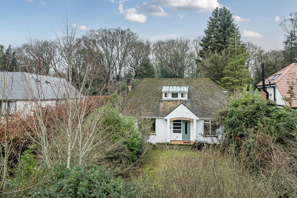 Main image of property: Abbots Ride, Farnham, GU9