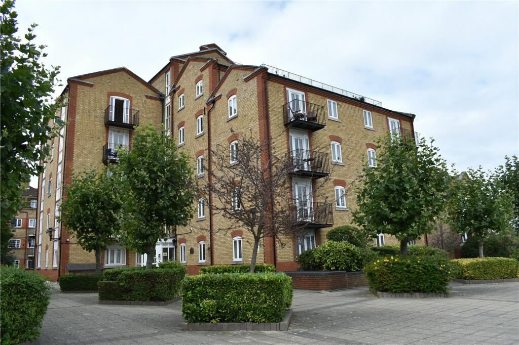 2 bedroom apartment for rent in Calder Court, Rotherhithe Street, London, SE16