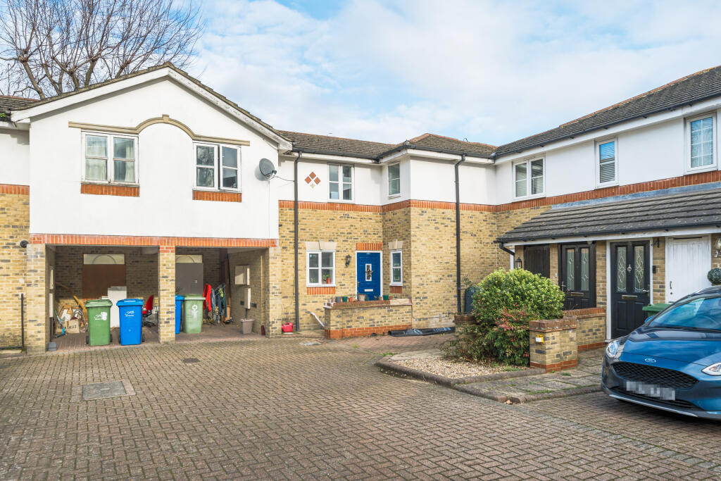 Main image of property: Weybridge Court, Argyle Way, London, SE16