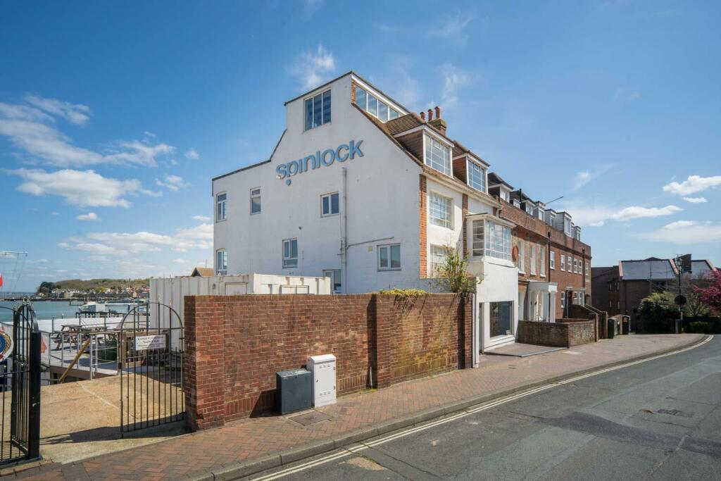 House for sale in Cowes, Isle of Wight, PO31