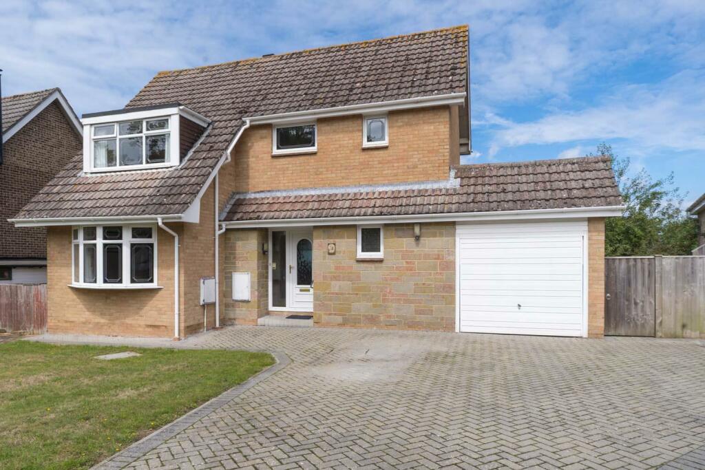 3 bedroom detached house for sale in Fishbourne, Isle of Wight, PO33