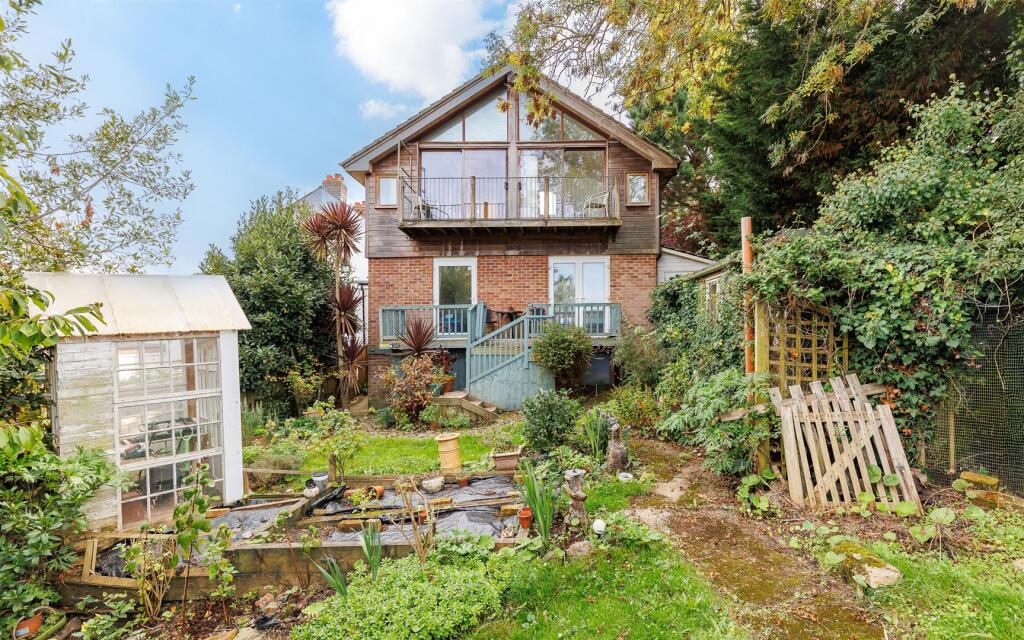 Main image of property: Gurnard, Isle of Wight