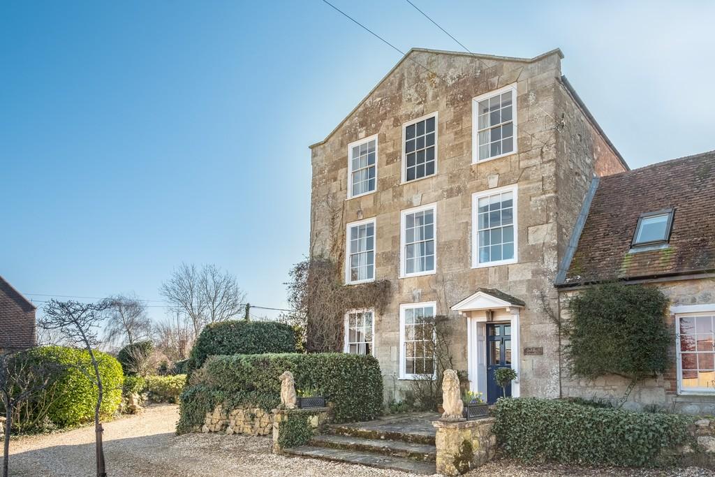 4 bedroom farm house for sale in Gurnard, Isle Of Wight, PO31