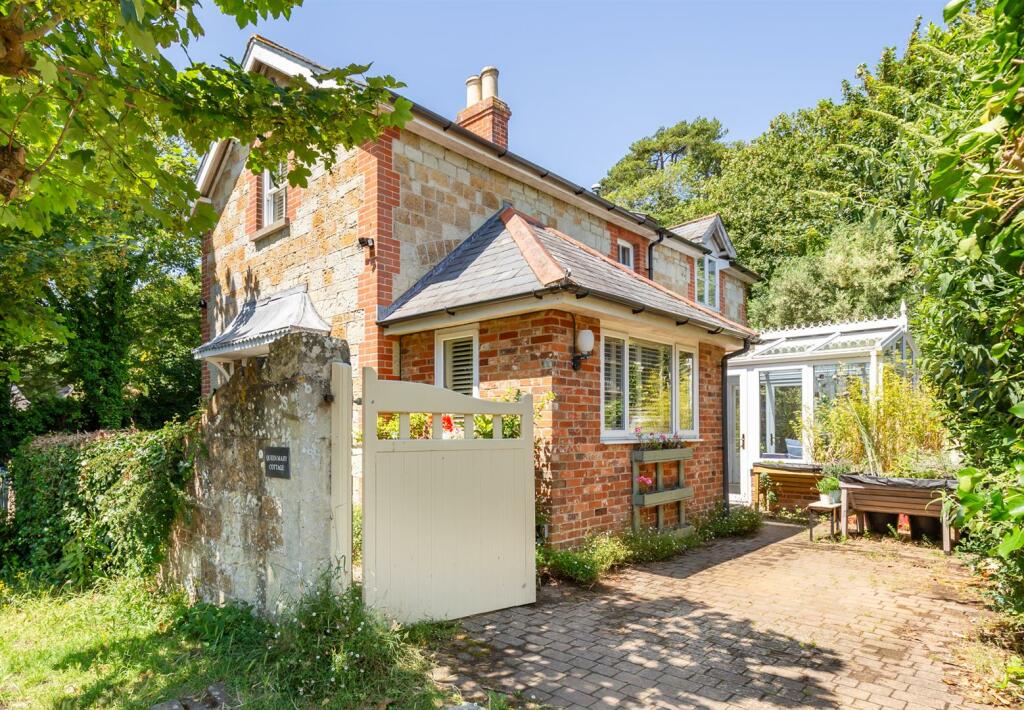 3 bedroom cottage for sale in St. Lawrence, Isle of Wight, PO38