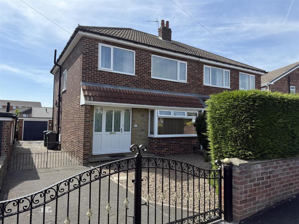 Main image of property: Sunny Bank Avenue, Mirfield