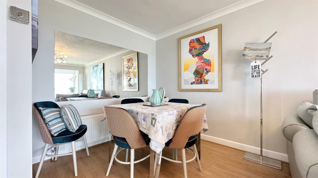 2 bedroom apartment for sale in Chaddesley Glen, Sandbanks, POOLE, BH13