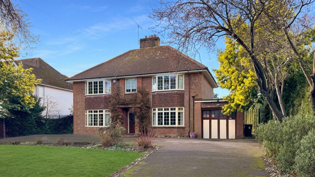 5 bedroom detached house for sale in Canford Cliffs Road, Canford