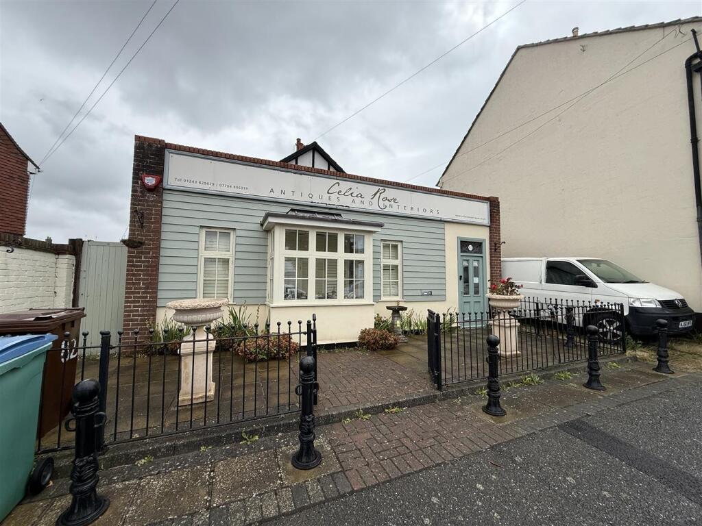Main image of property: Felpham Road, Felpham