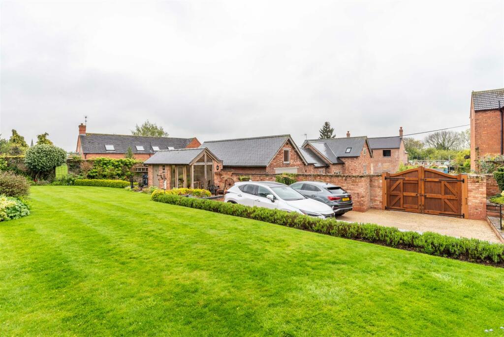 Additional property image - Hall Gate, Diseworth, Derby