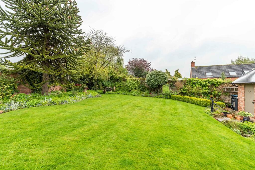 Additional property image - Hall Gate, Diseworth, Derby