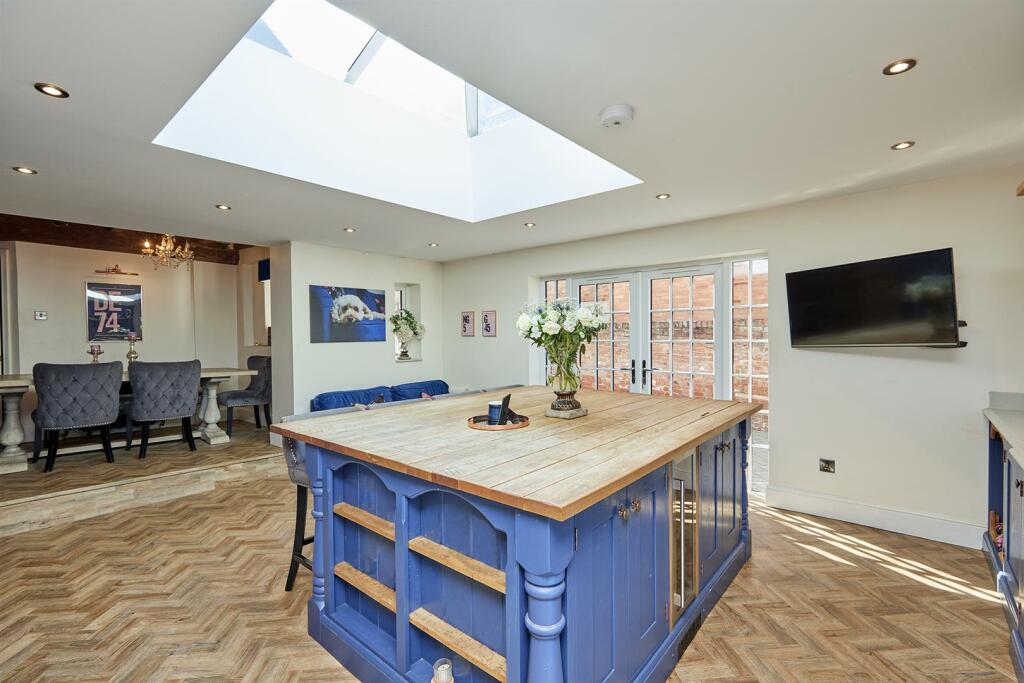 Additional property image - Market Street, Castle Donington, Castle Donington