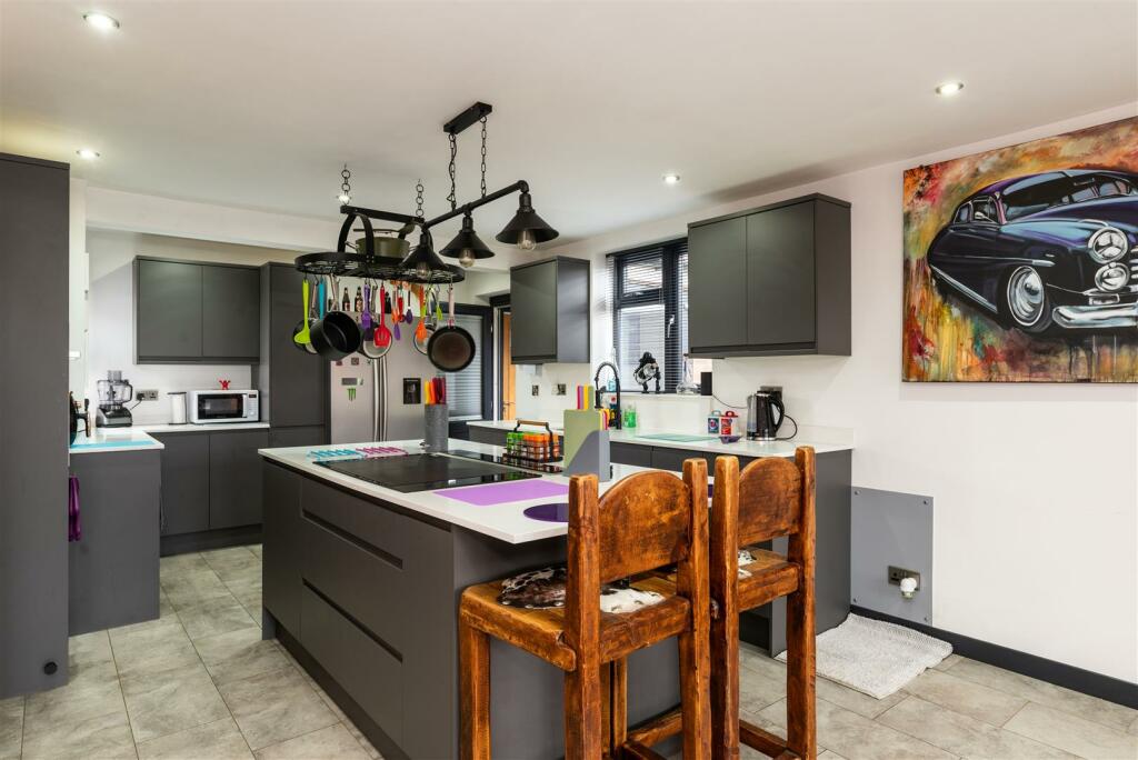 Additional property image - School Lane, Castle Donington, Derby