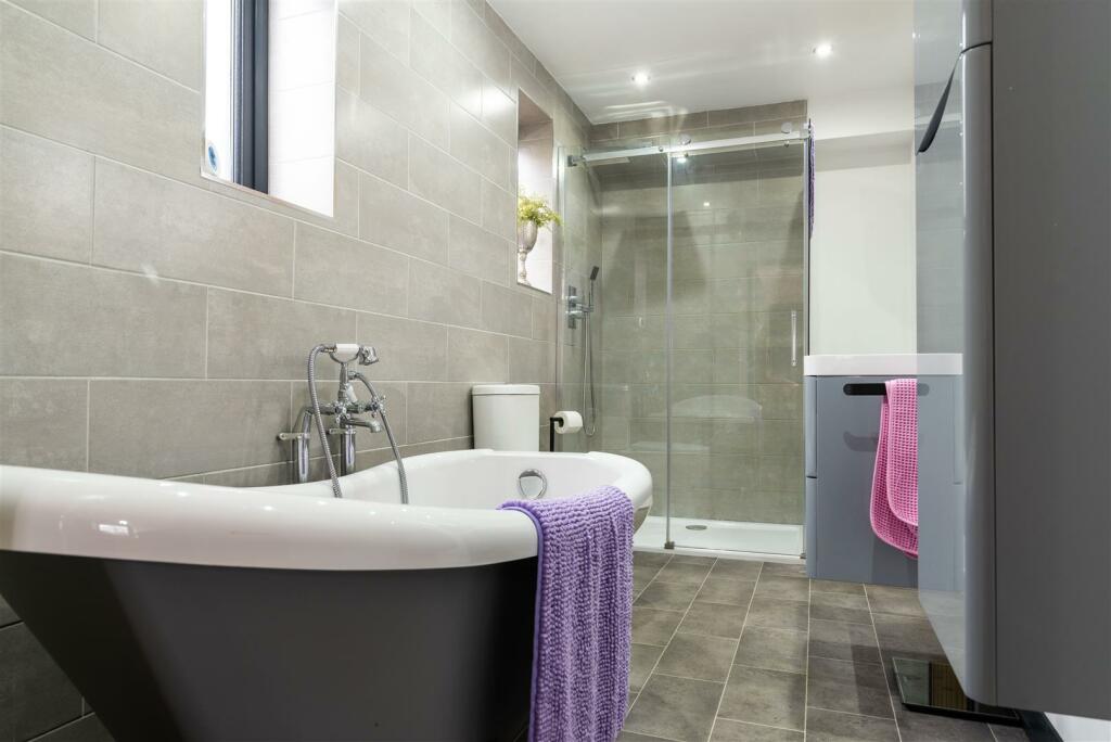 Additional property image - School Lane, Castle Donington, Derby